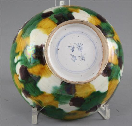 A Chinese Susancai bowl, Chenghua mark, probably Kangxi period, diameter 12cm, cracked
